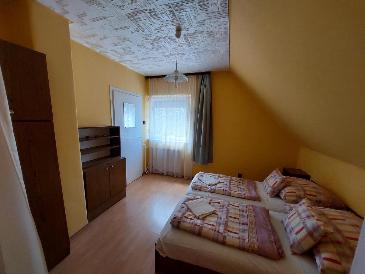 Petra Vendeghaz Apartment Buk Exterior photo